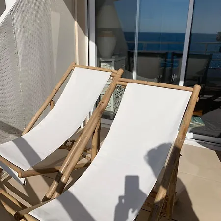 Grand Terrasse Vue Pieds Dans L'eau Piscine Apartmán